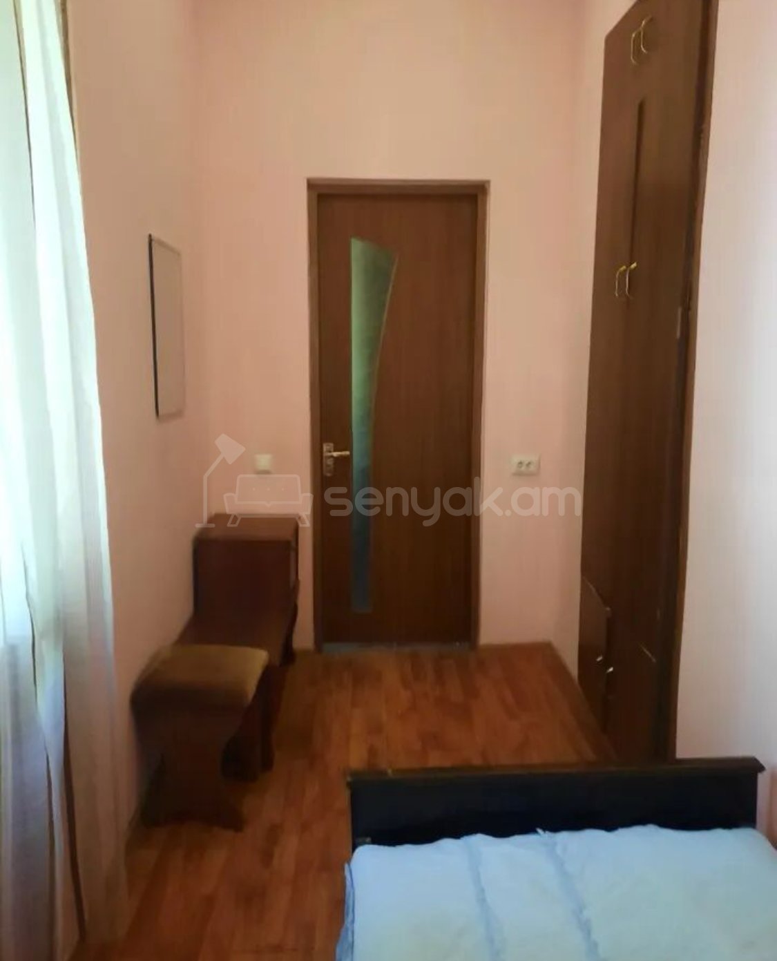 2 Սենյականոց Բնակարան Քարե Շենքում, 55քմ, 2/3 հարկ, Նորմալ Վիճակում, Կահավորված