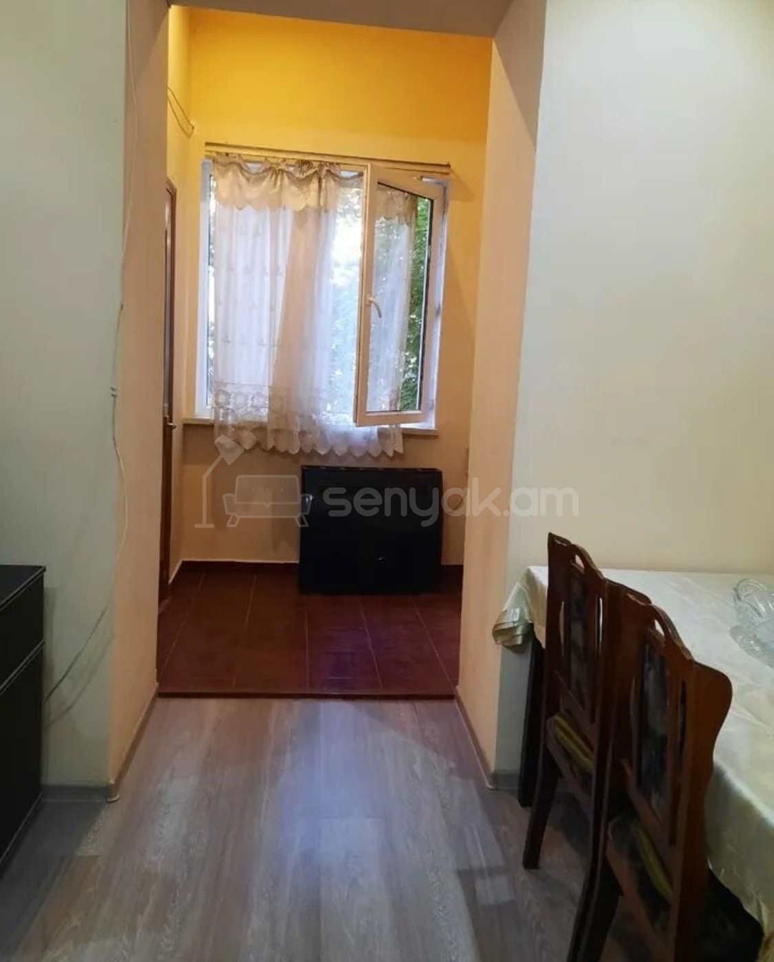 2 Սենյականոց Բնակարան Քարե Շենքում, 55քմ, 2/3 հարկ, Նորմալ Վիճակում, Կահավորված