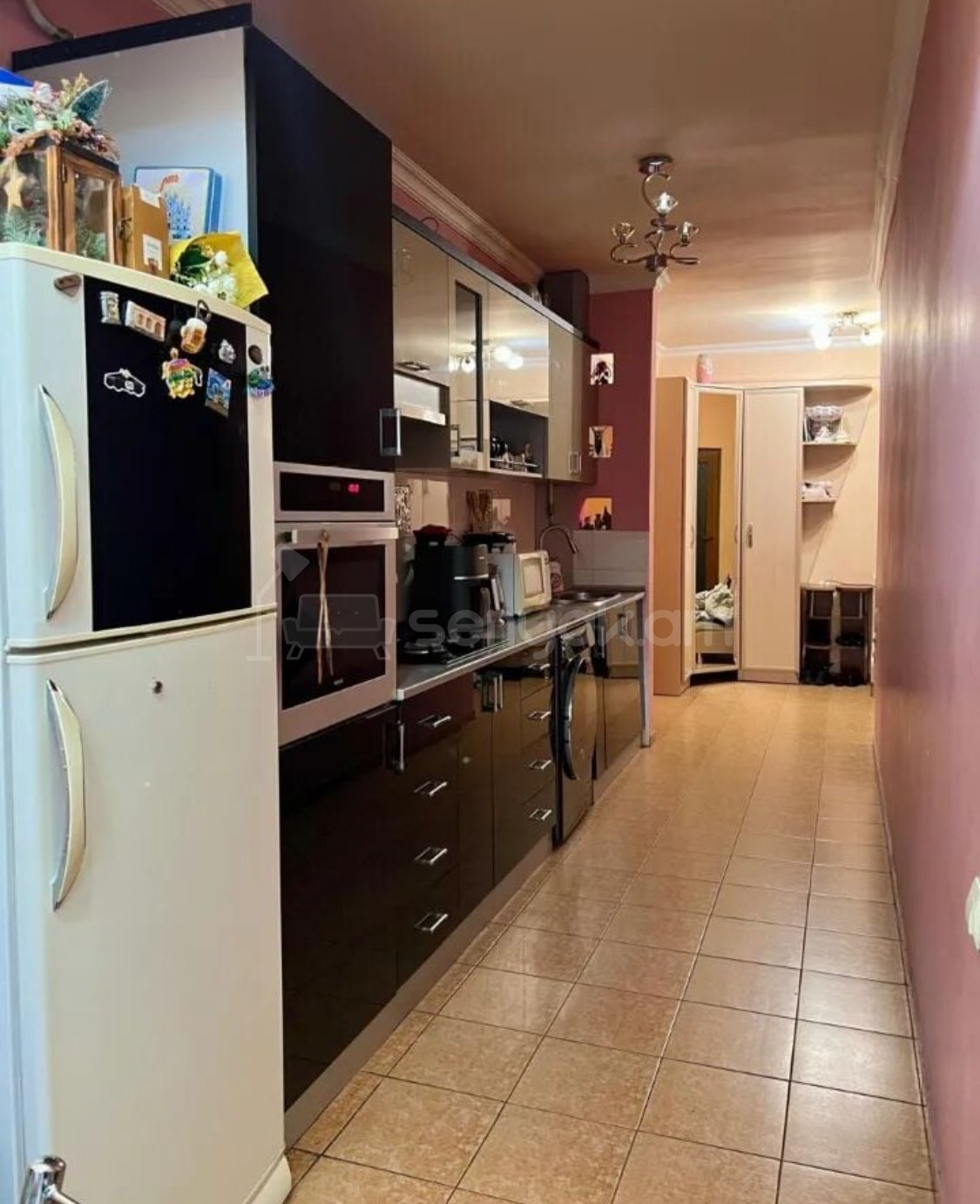 3 Սենյականոց Բնակարան Քարե Շենքում, 80քմ, 4/5 հարկ, Դիզայներական Վերանորոգված, Կահավորված