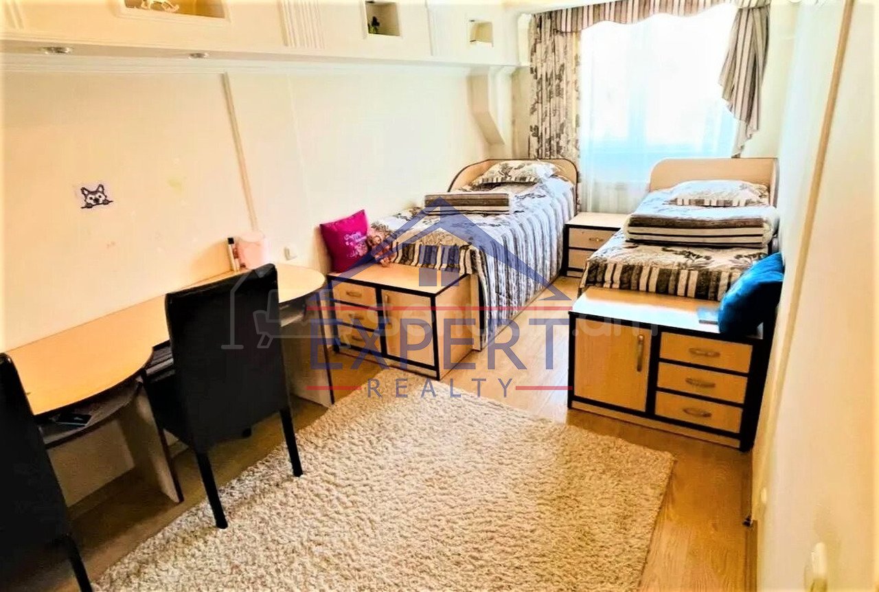 4 Սենյականոց Բնակարան Քարե Շենքում, 108քմ, 1/6 հարկ, Կապիտալ Վերանորոգված, Կահավորված, Արևկող