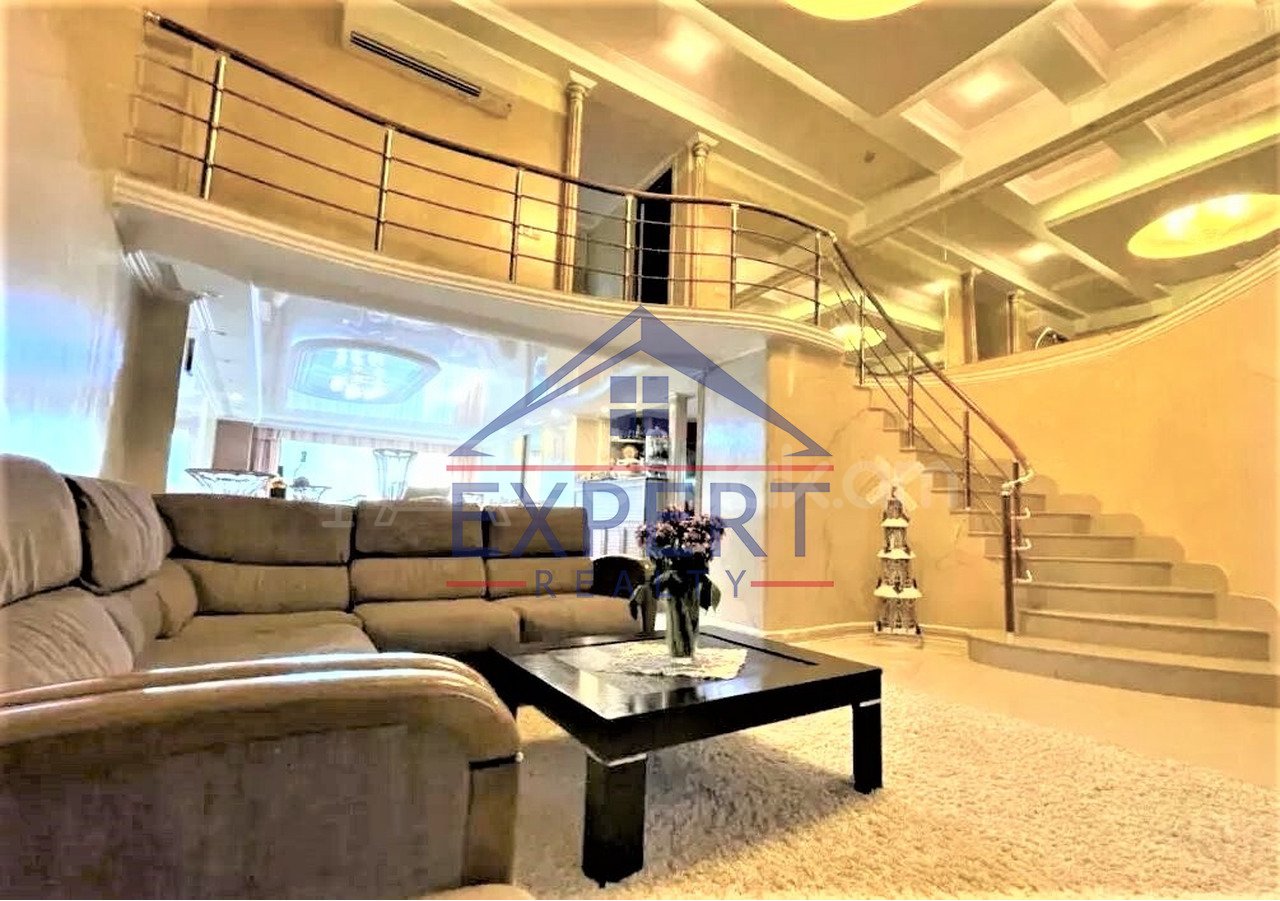 4 Սենյականոց Բնակարան Քարե Շենքում, 108քմ, 1/6 հարկ, Կապիտալ Վերանորոգված, Կահավորված, Արևկող