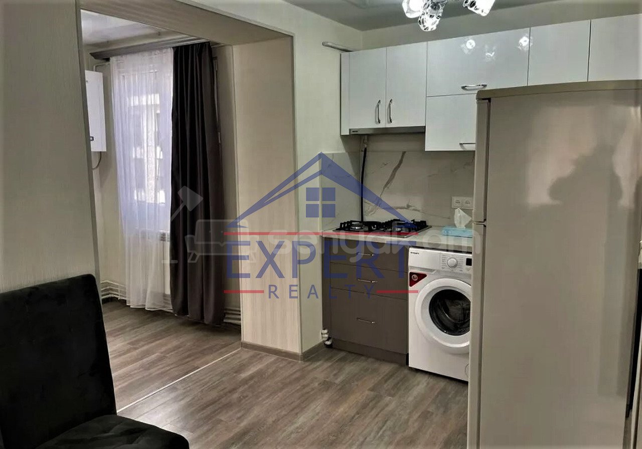 2 Սենյականոց Բնակարան Քարե Շենքում, 50քմ, 5/5 հարկ, Կապիտալ Վերանորոգված, Կահավորված, Արևկող