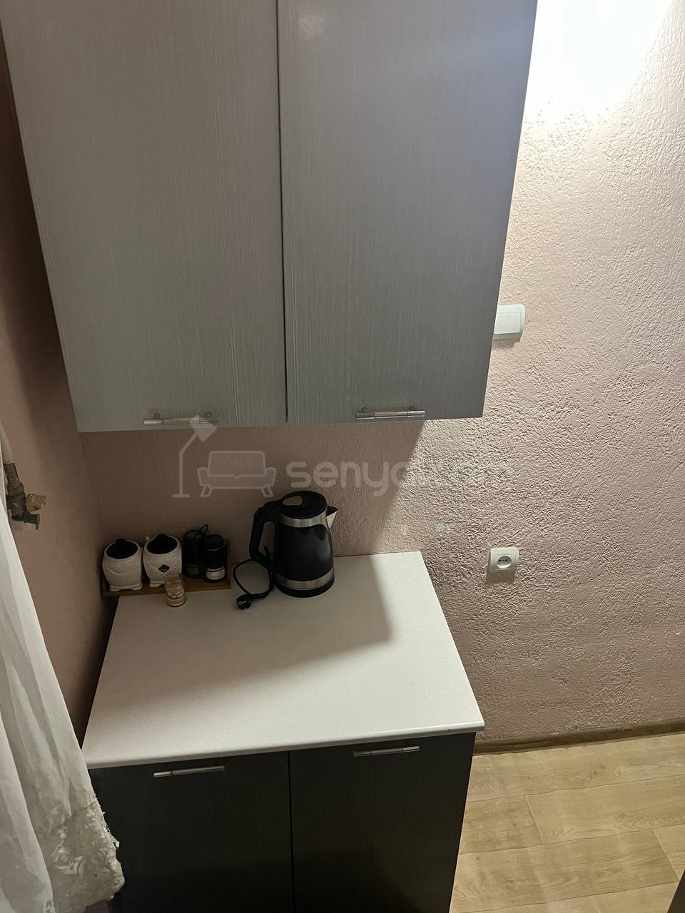 1 Սենյականոց Բնակարան, 35քմ, 5/5 հարկ, Նորմալ Վիճակում, Մասամբ Կահավորված