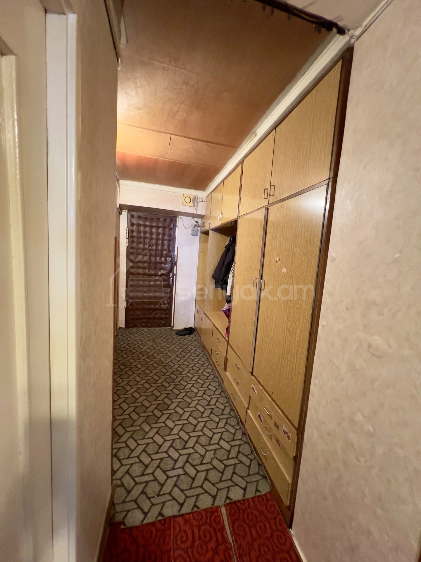 2 Սենյականոց Բնակարան, 70քմ, 14/14 հարկ, Պետական Վիճակում, Մասամբ Կահավորված, Արևկող