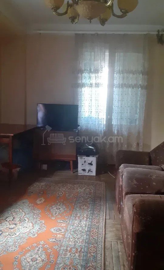 1 Սենյականոց Բնակարան, 45քմ, 3/9 հարկ, Պետական Վիճակում