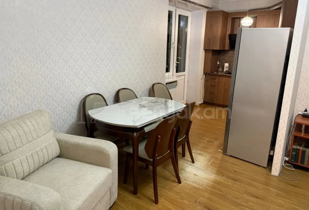 2 Սենյականոց Բնակարան Քարե Շենքում, 58քմ, 2/5 հարկ, Կապիտալ Վերանորոգված, Կահավորված, Արևկող