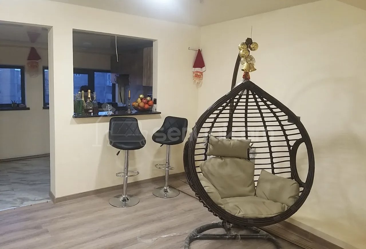 3 Սենյականոց Բնակարան, 78քմ, 9/9 հարկ, Կապիտալ Վերանորոգված, Կահավորված, Արևկող