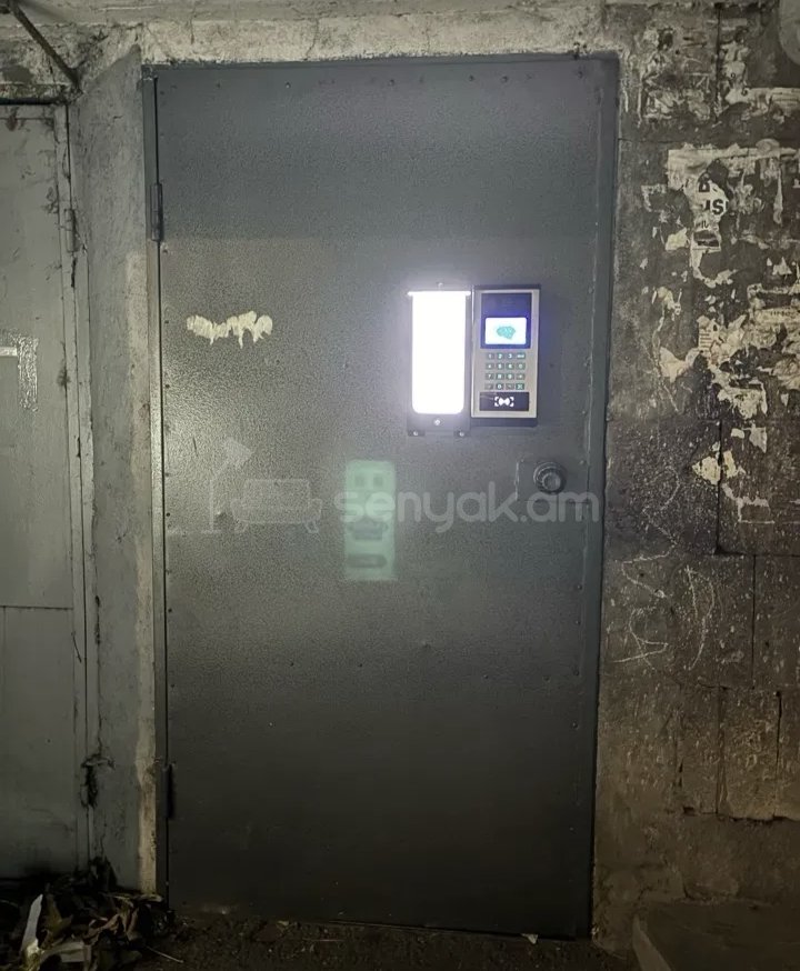 2 Սենյականոց Բնակարան Քարե Շենքում, 58քմ, 5/9 հարկ, Նորմալ Վիճակում, Կահավորված