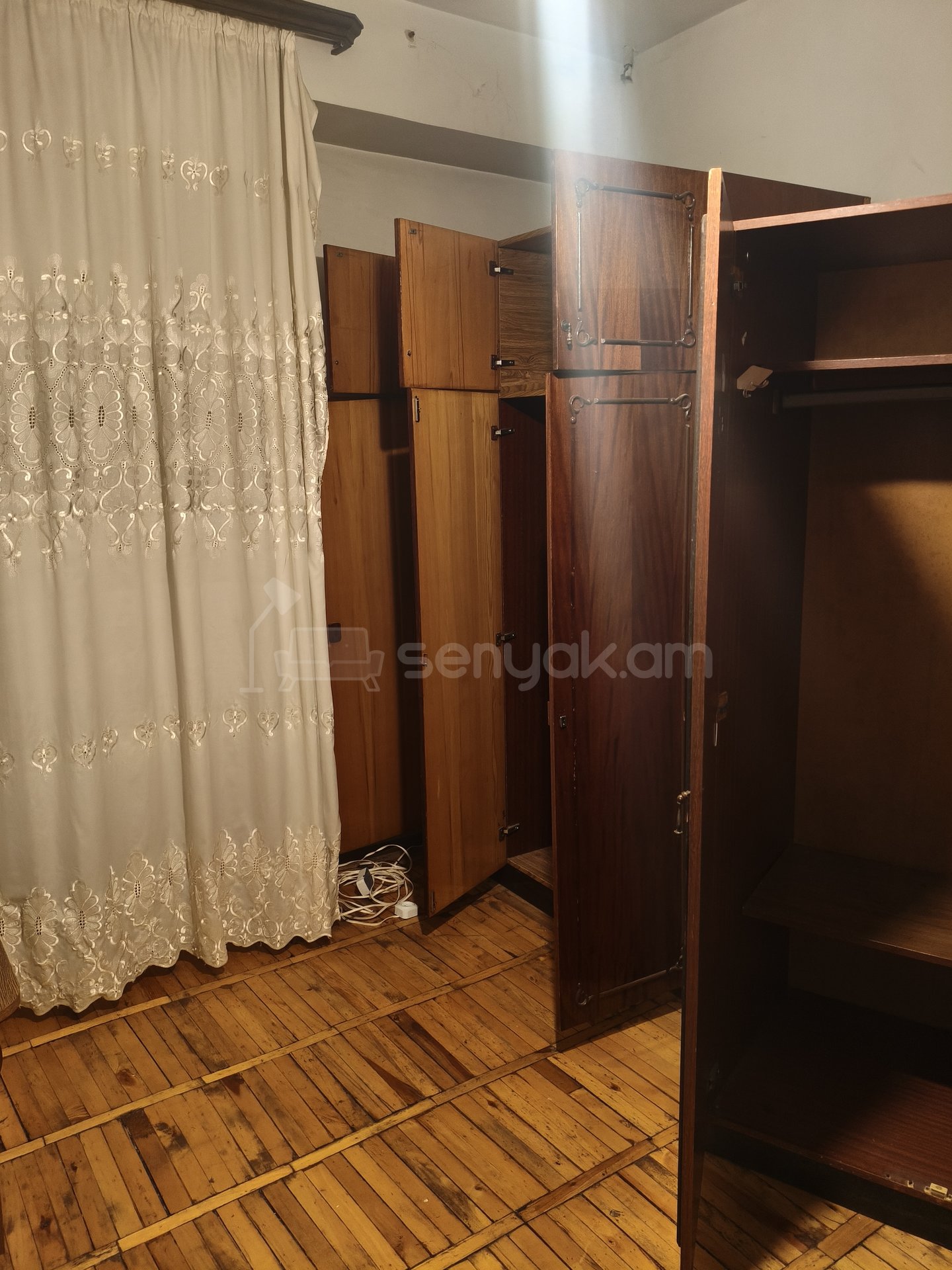 3 Սենյականոց Բնակարան, 78քմ, 5/9 հարկ, Նորմալ Վիճակում, Կահավորված, Արևկող