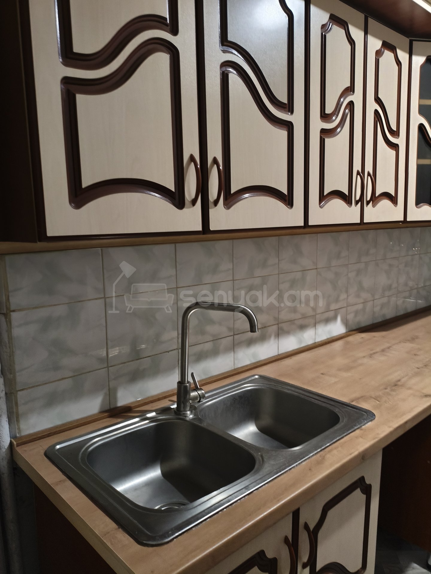 3 Սենյականոց Բնակարան, 78քմ, 5/9 հարկ, Նորմալ Վիճակում, Կահավորված, Արևկող