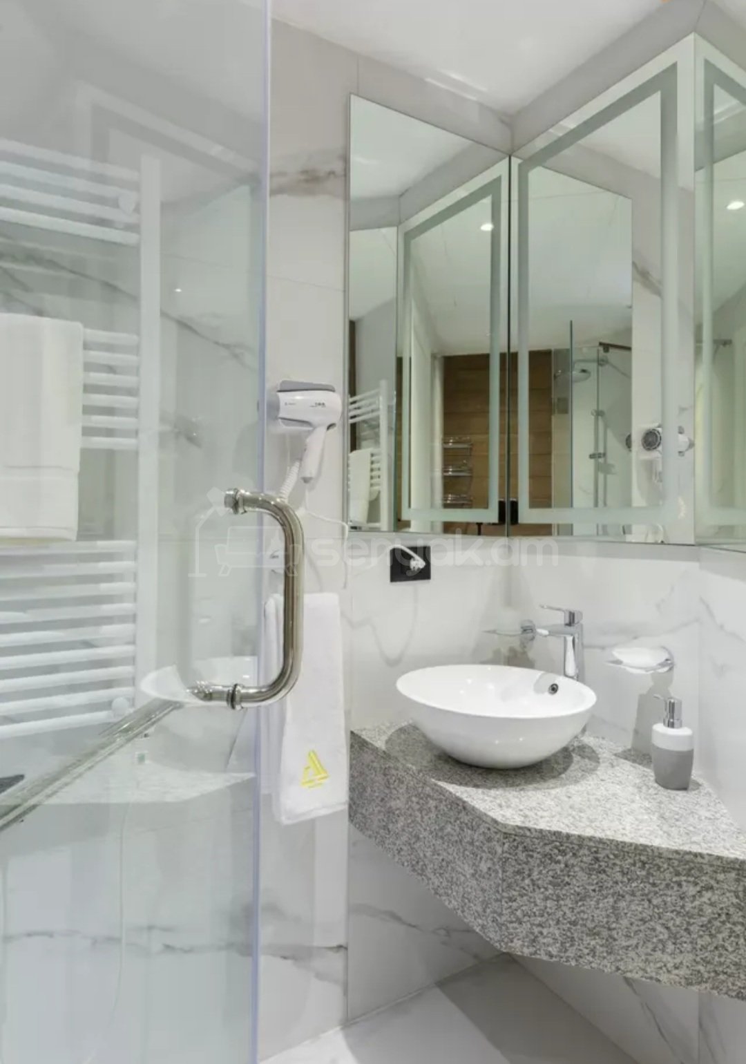 2 Սենյականոց Բնակարան Նորակառույցում, 80քմ, 5/11 հարկ, Դիզայներական Վերանորոգված