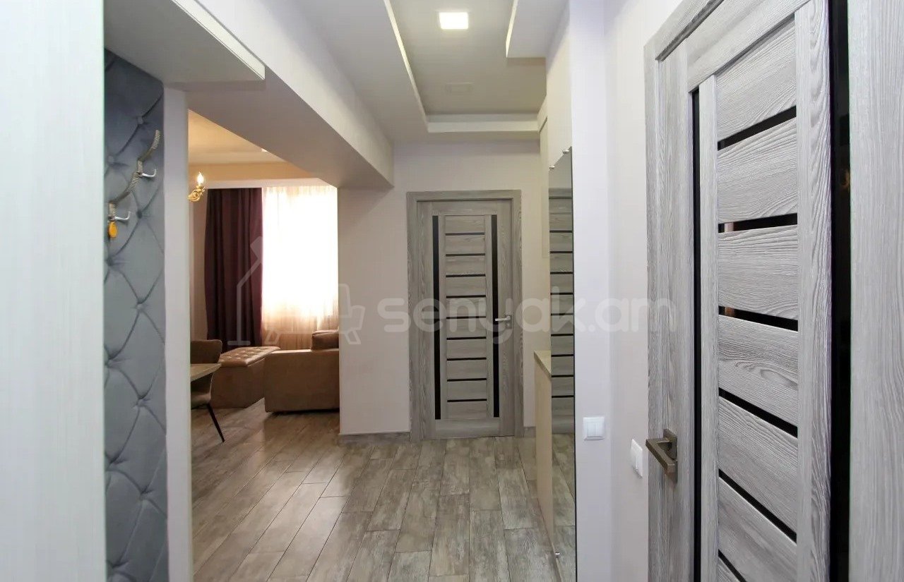 2 Սենյականոց Բնակարան, 40քմ, 11/11 հարկ, Դիզայներական Վերանորոգված