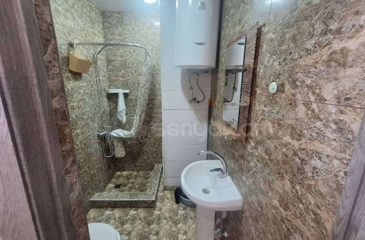 2 Սենյականոց Բնակարան Քարե Շենքում, 42քմ, 2/4 հարկ, Կապիտալ Վերանորոգված, Կահավորված, Արևկող