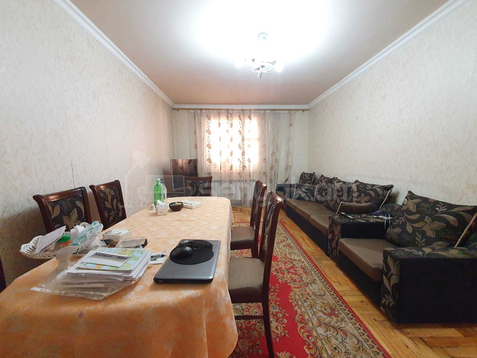 3 Սենյականոց Բնակարան, 80քմ, 9/9 հարկ, Նորմալ Վիճակում