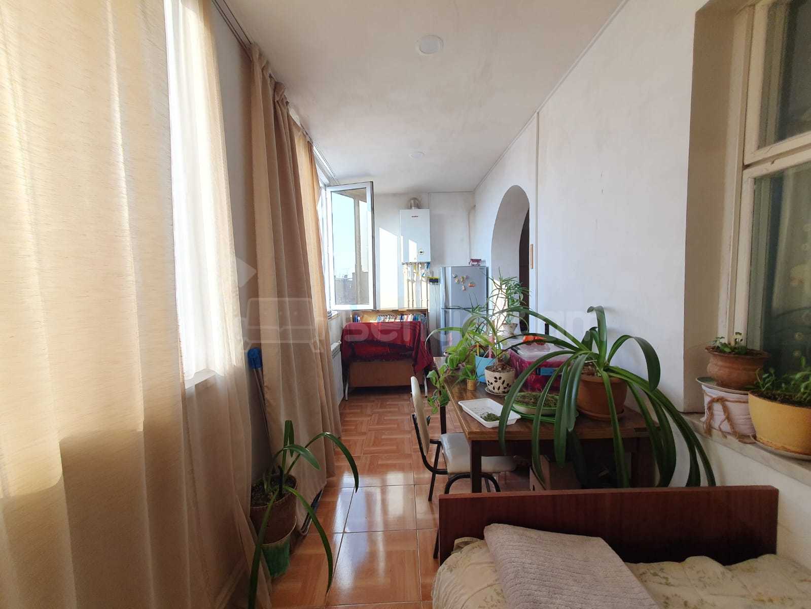 3 Սենյականոց Բնակարան, 80քմ, 9/9 հարկ, Նորմալ Վիճակում