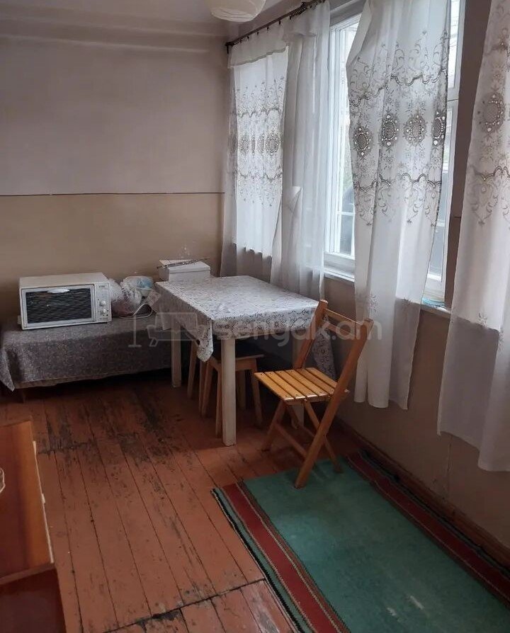 3 Սենյականոց Բնակարան, 72քմ, 1/4 հարկ, Նորմալ Վիճակում