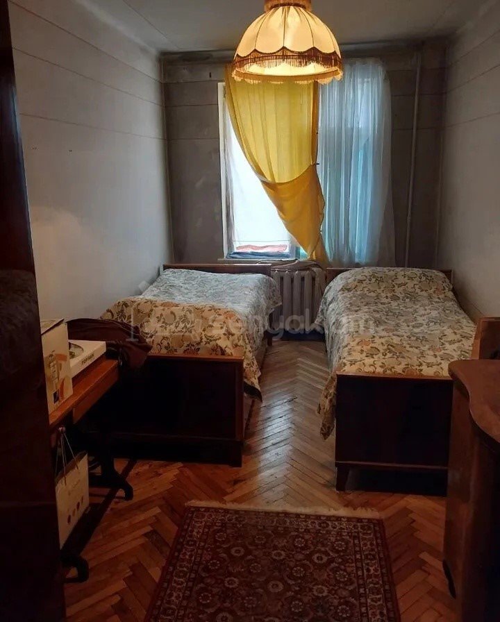 3 Սենյականոց Բնակարան, 72քմ, 1/4 հարկ, Նորմալ Վիճակում