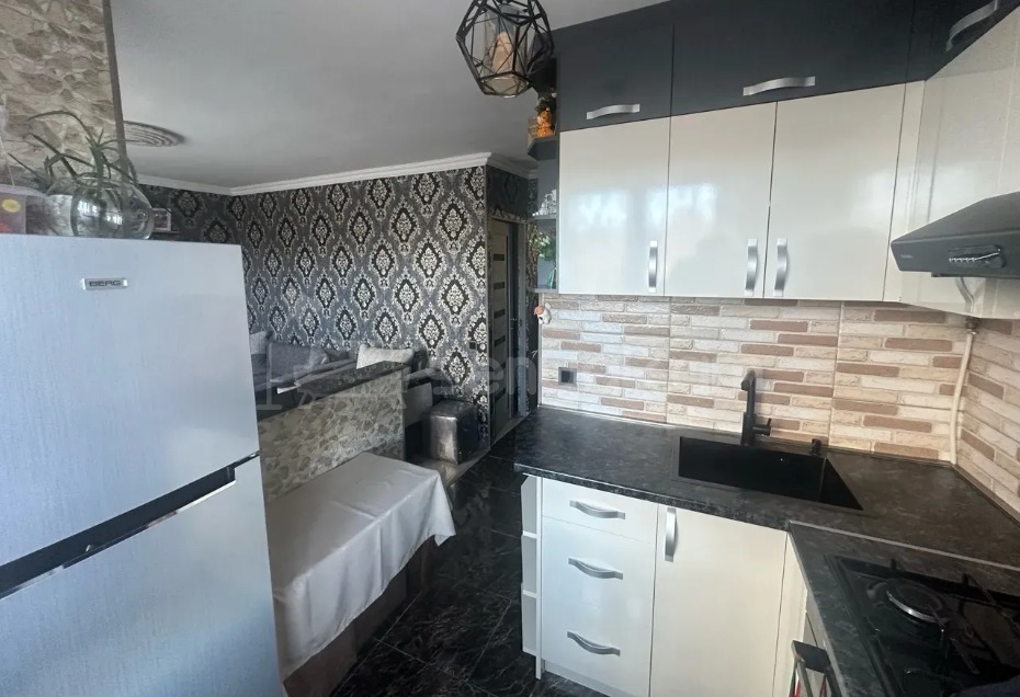 2 Սենյականոց Բնակարան, 33քմ, 4/4 հարկ, Կապիտալ Վերանորոգված