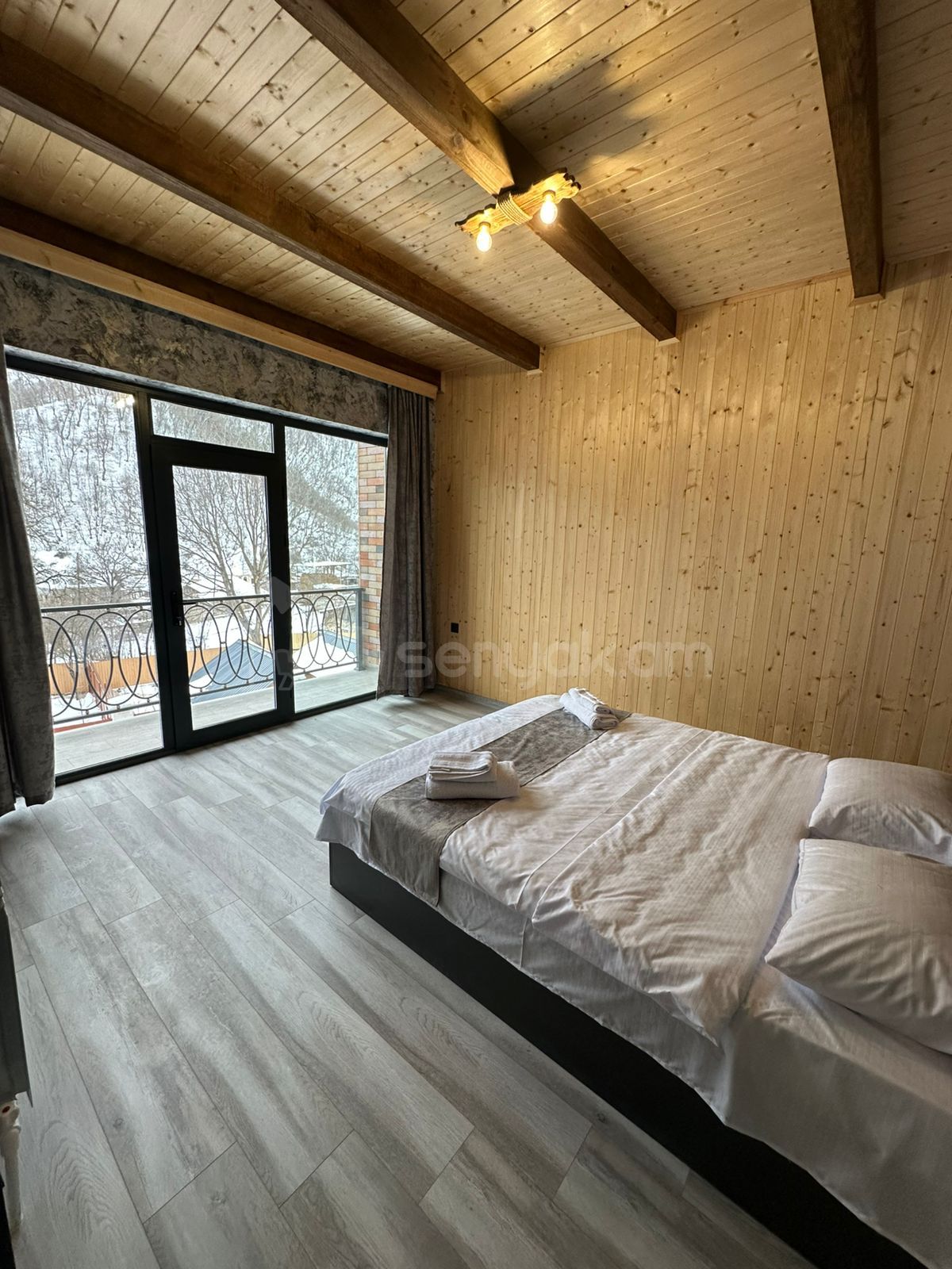 5 Սենյականոց Նորակառույց Շքեղ Առանձնատուն, 200քմ, Լողավազանով