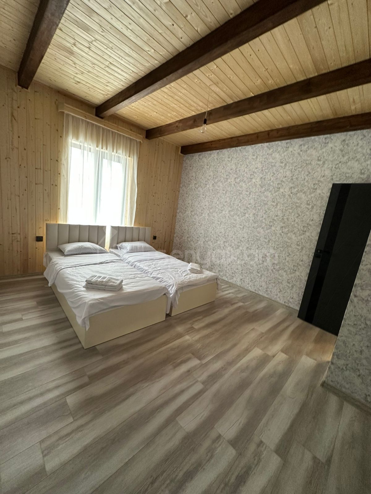 5 Սենյականոց Նորակառույց Շքեղ Առանձնատուն, 200քմ, Լողավազանով