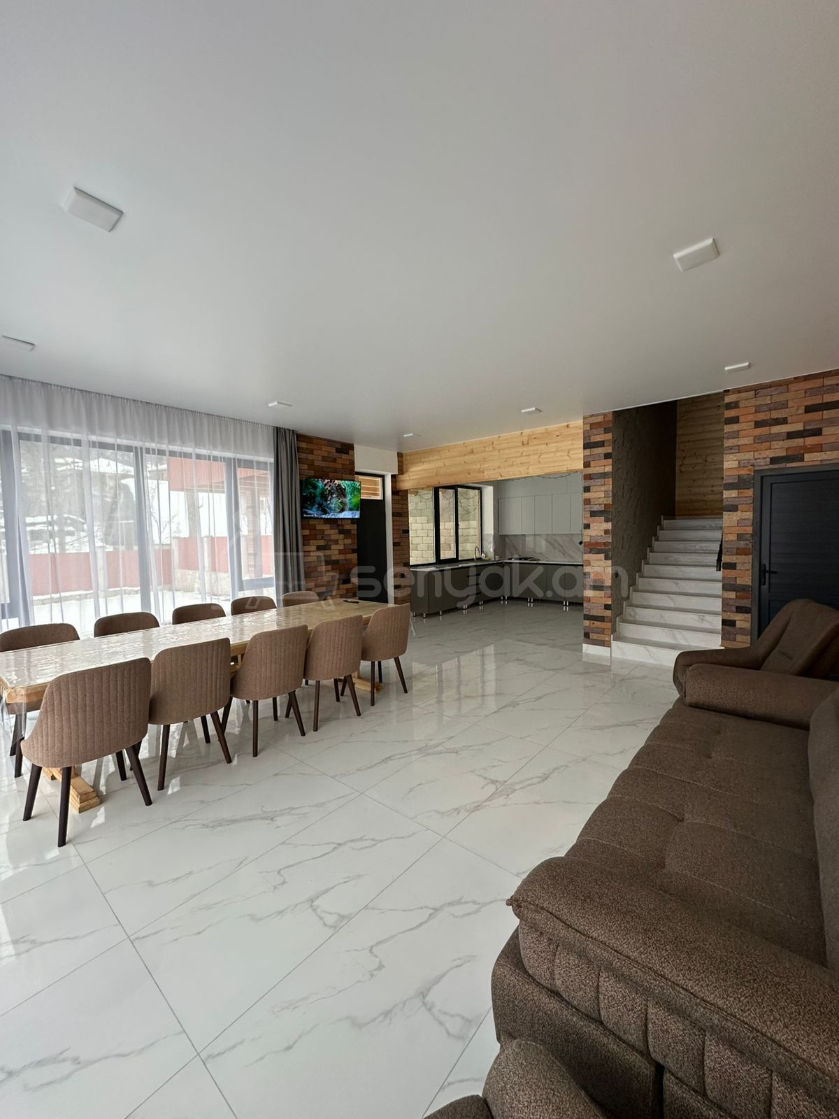 5 Սենյականոց Նորակառույց Շքեղ Առանձնատուն, 200քմ, Լողավազանով