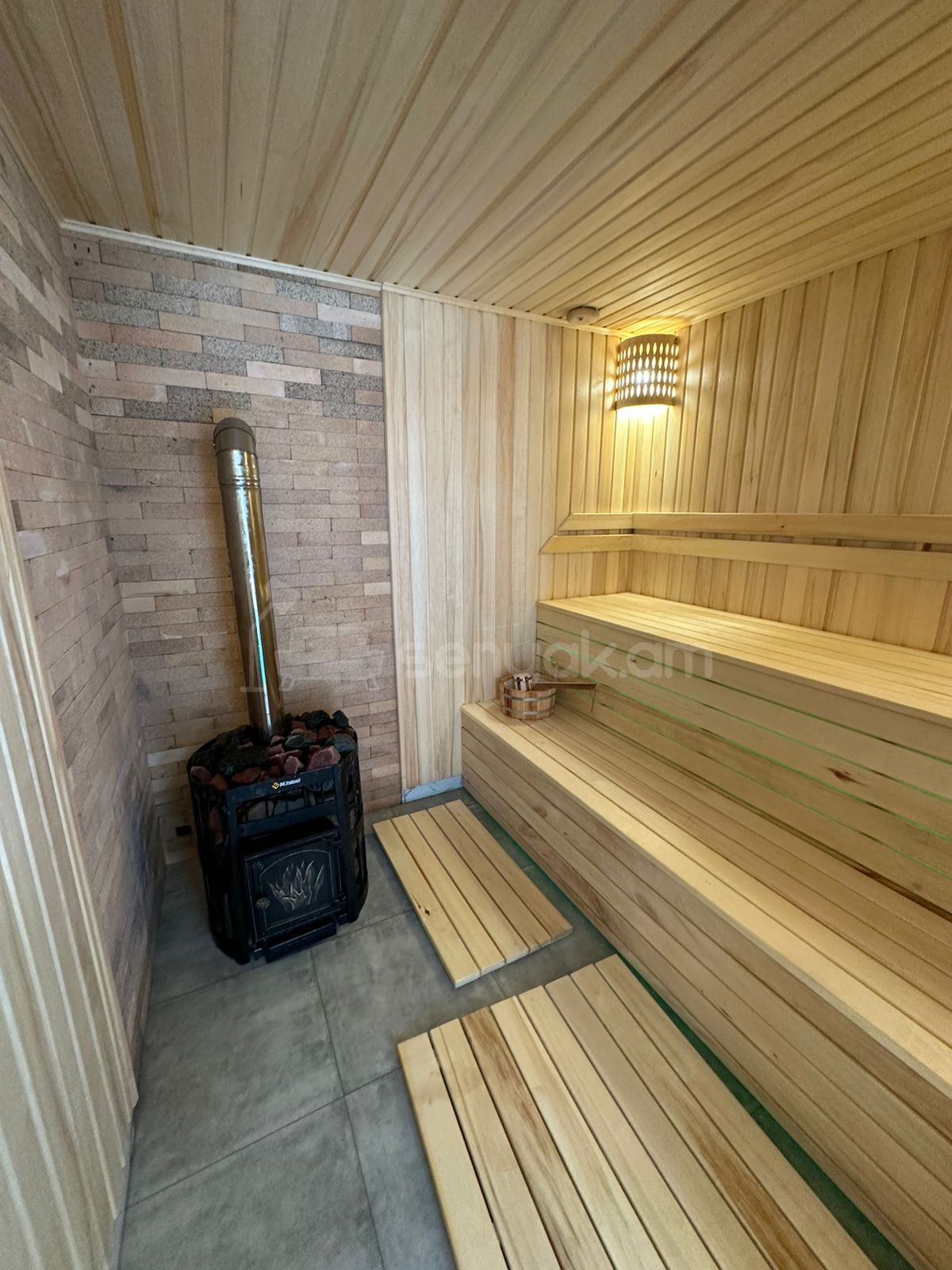 5 Սենյականոց Նորակառույց Շքեղ Առանձնատուն, 200քմ, Լողավազանով