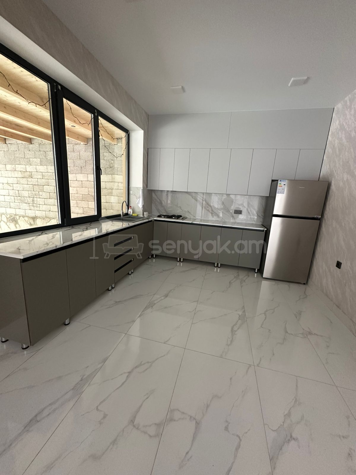 5 Սենյականոց Նորակառույց Շքեղ Առանձնատուն, 200քմ, Լողավազանով