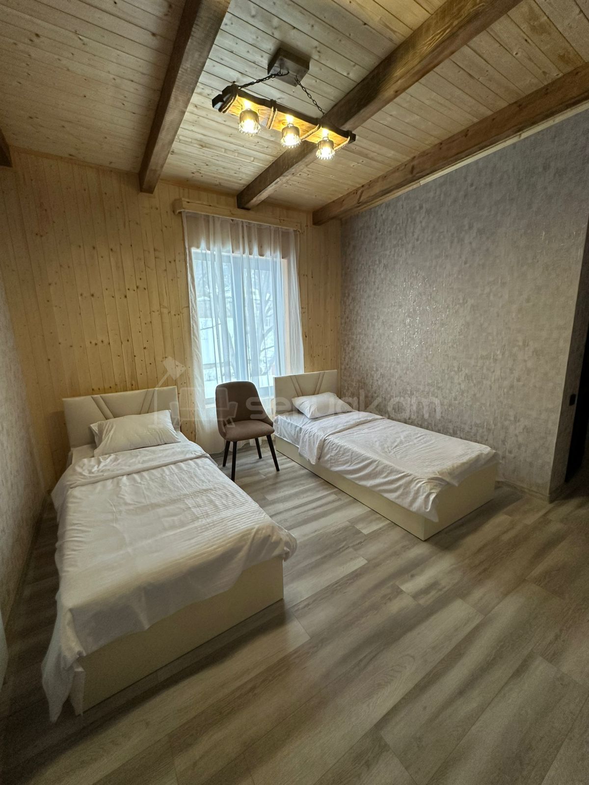 5 Սենյականոց Նորակառույց Շքեղ Առանձնատուն, 200քմ, Լողավազանով