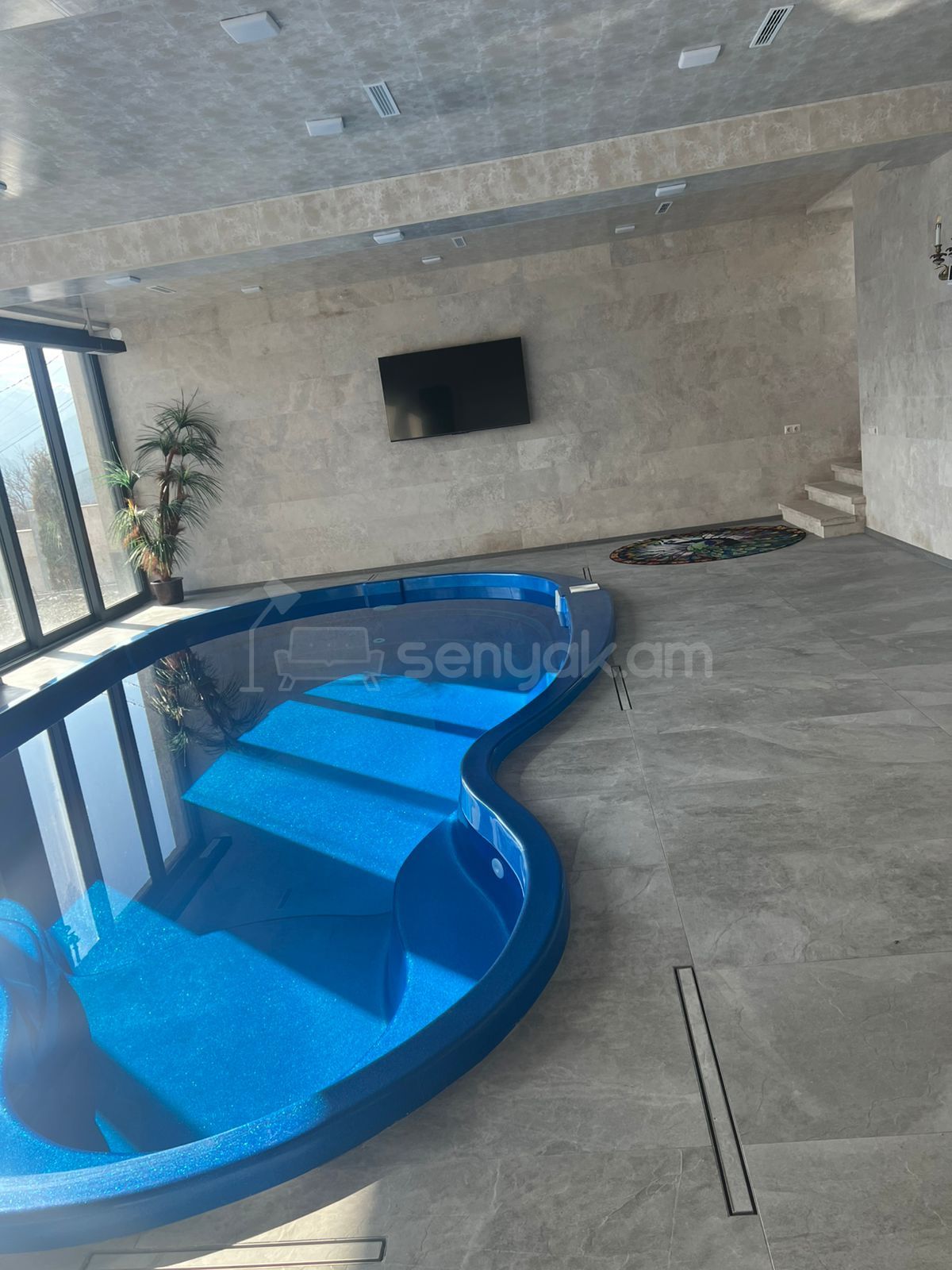 6 Սենյականոց Շքեղ Առանձնատուն, 250քմ, Լողավազանով