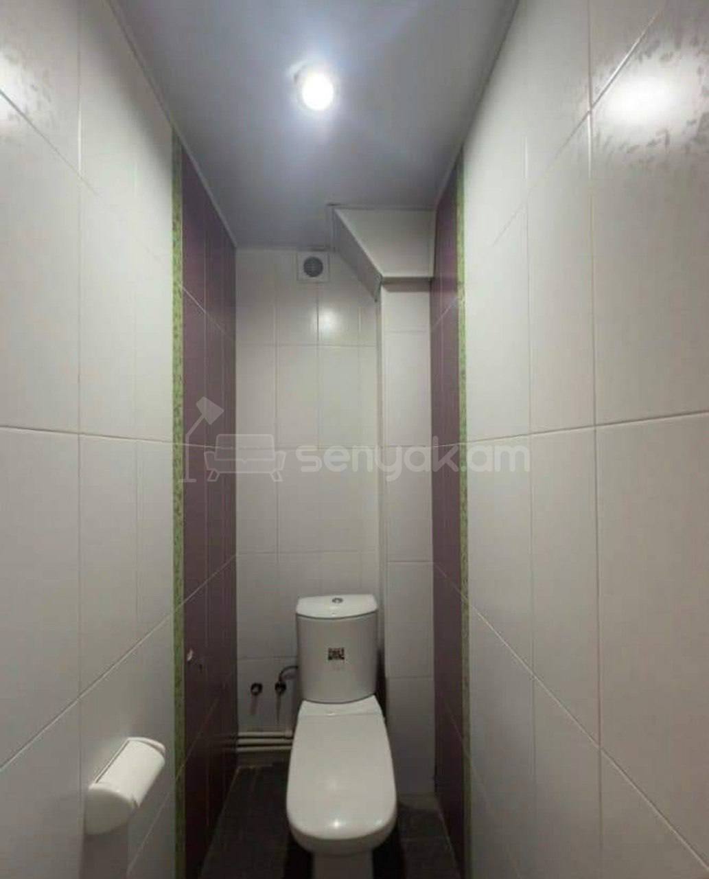 2 Սենյականոց Բնակարան Քարե Շենքում, 71քմ, 3/5 հարկ, Կապիտալ Վերանորոգված, Կահավորված, Արևկող