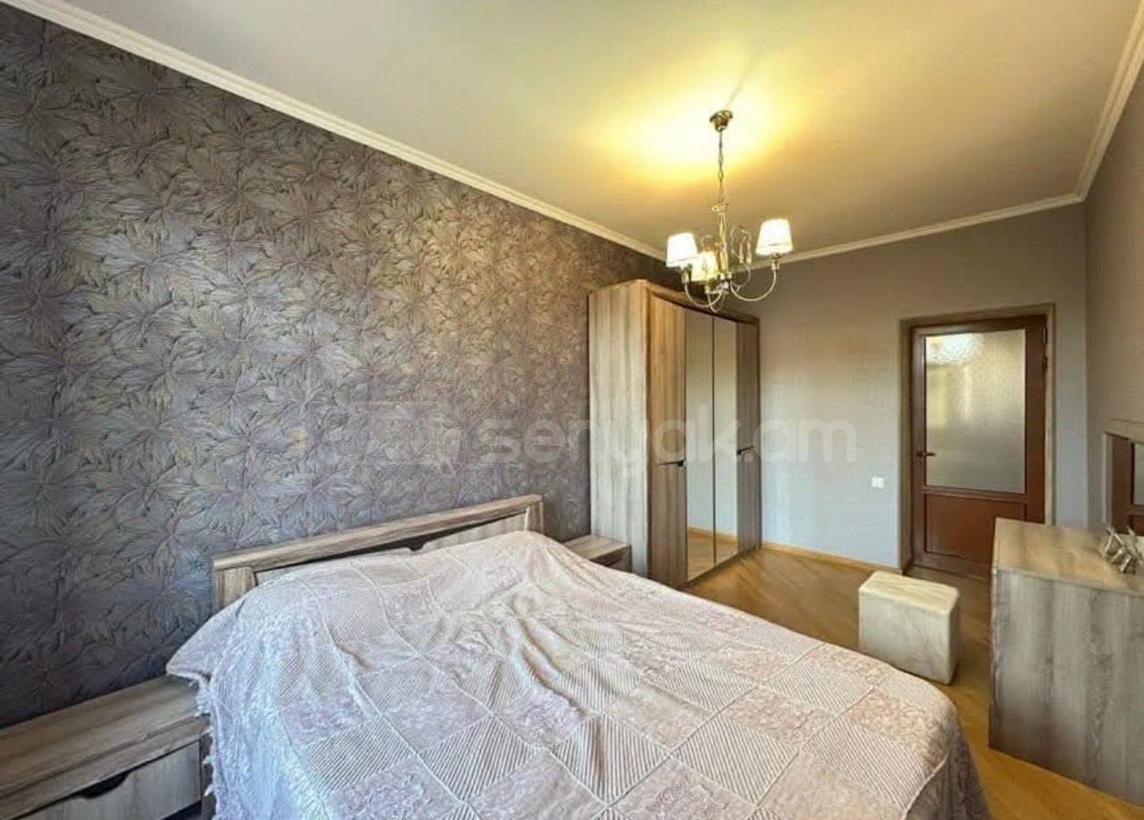 2 Սենյականոց Բնակարան Քարե Շենքում, 71քմ, 3/5 հարկ, Կապիտալ Վերանորոգված, Կահավորված, Արևկող