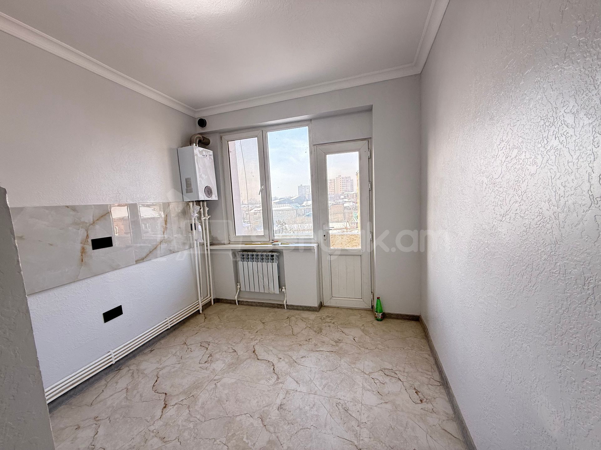 2 Սենյականոց Բնակարան Քարե Շենքում, 50քմ, 5/5 հարկ, Կապիտալ Վերանորոգված