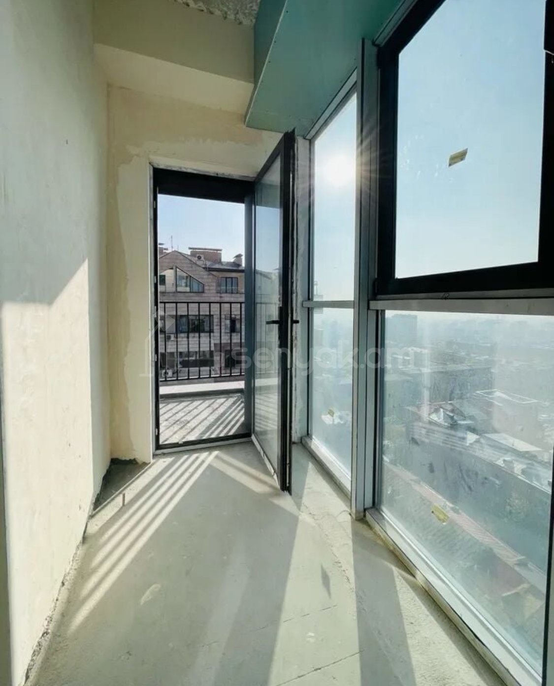 3 Սենյականոց Բնակարան Նորակառույցում, 84քմ, 15/18 հարկ, Զրոյական Վիճակում