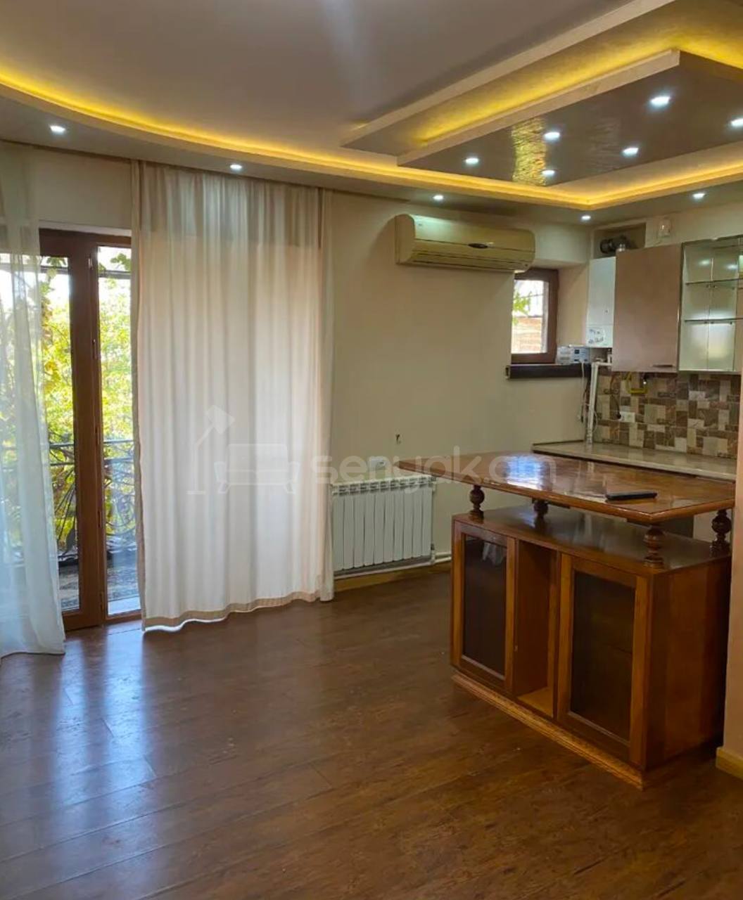 2 Սենյականոց Բնակարան Քարե Շենքում, 68քմ, 2/5 հարկ, Դիզայներական Վերանորոգված, Կահավորված, Արևկող