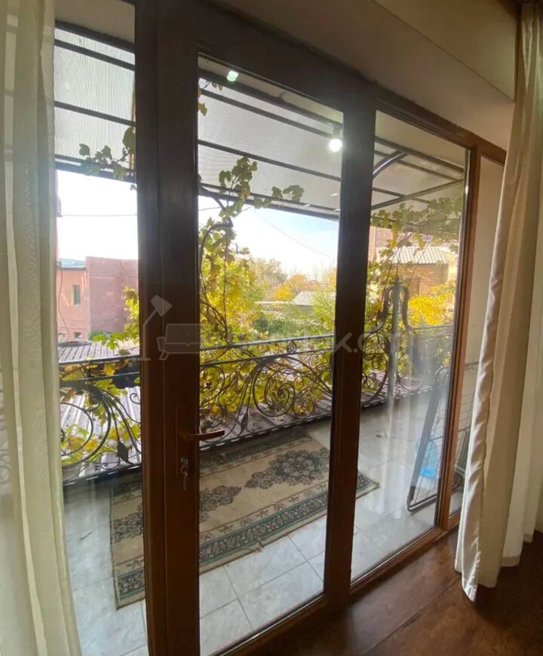 2 Սենյականոց Բնակարան Քարե Շենքում, 68քմ, 2/5 հարկ, Դիզայներական Վերանորոգված, Կահավորված, Արևկող