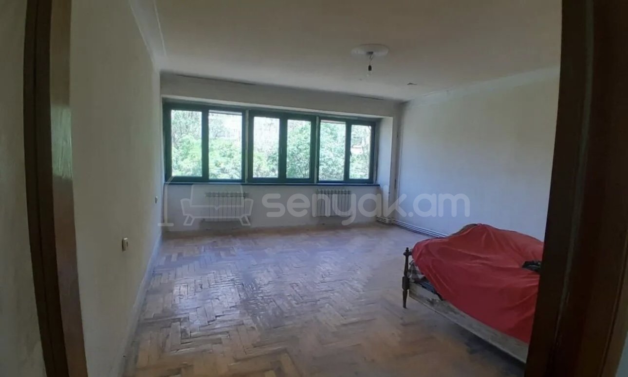 4 Սենյականոց Բնակարան, 89քմ, 3/9 հարկ, Կապիտալ Վերանորոգված, Մասամբ Կահավորված