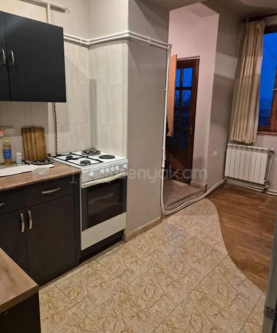 3 Սենյականոց Բնակարան Քարե Շենքում, 74քմ, 5/5 հարկ, Կոսմետիկ Վերանորոգված, Կահավորված, Արևկող