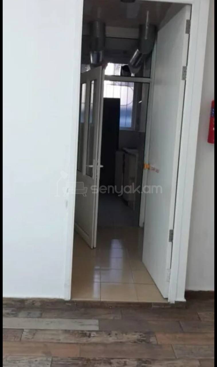 Սպասարկման Տարածք, 100քմ, Կապիտալ Վերանորոգված