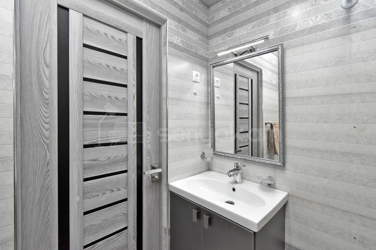 2 Սենյականոց Բնակարան, 40քմ, 11/11 հարկ, Դիզայներական Վերանորոգված