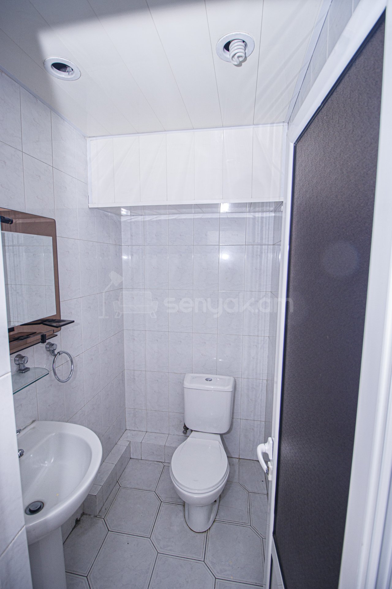 Նորակառույց Օֆիսային Տարածք, 100քմ