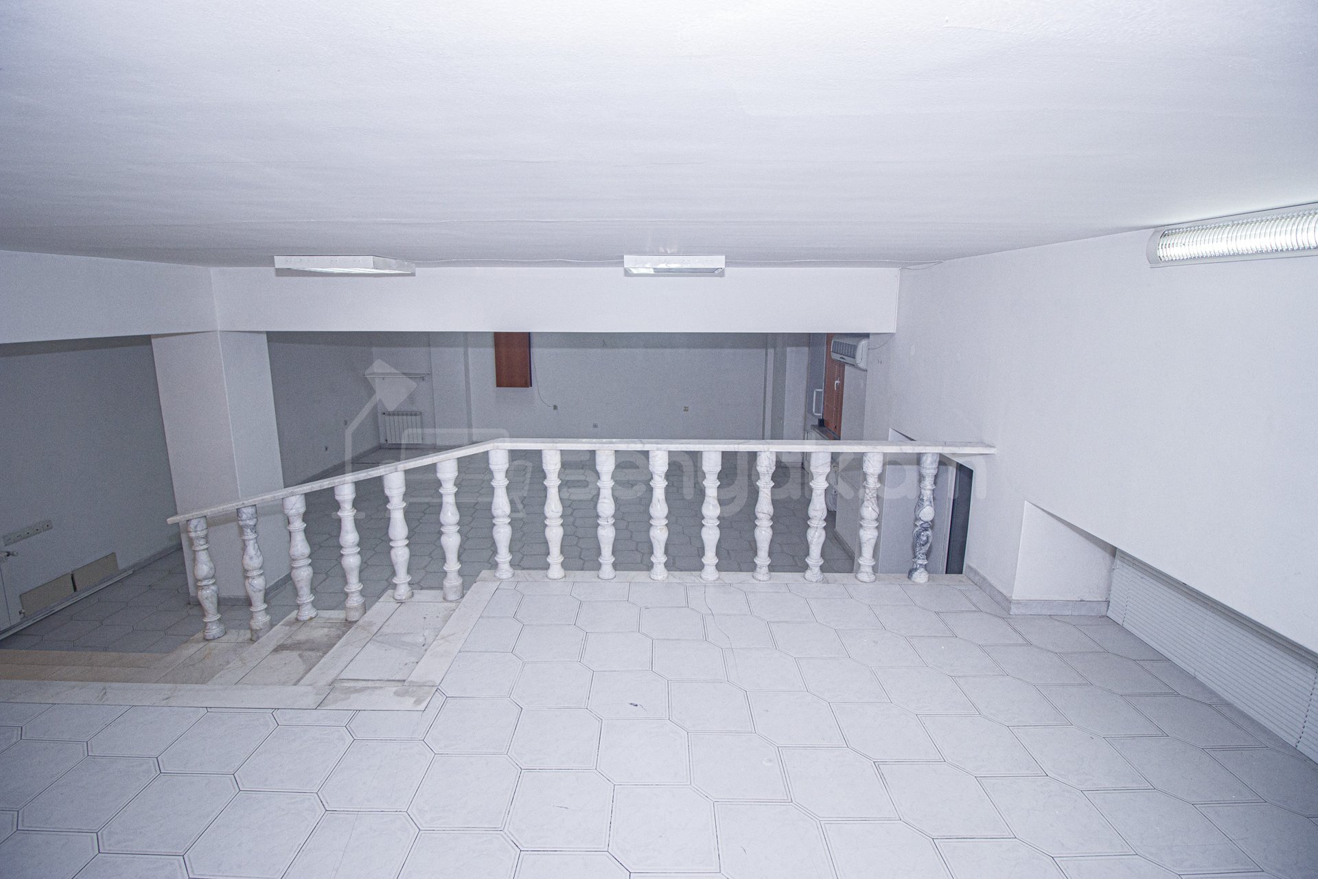 Նորակառույց Օֆիսային Տարածք, 100քմ