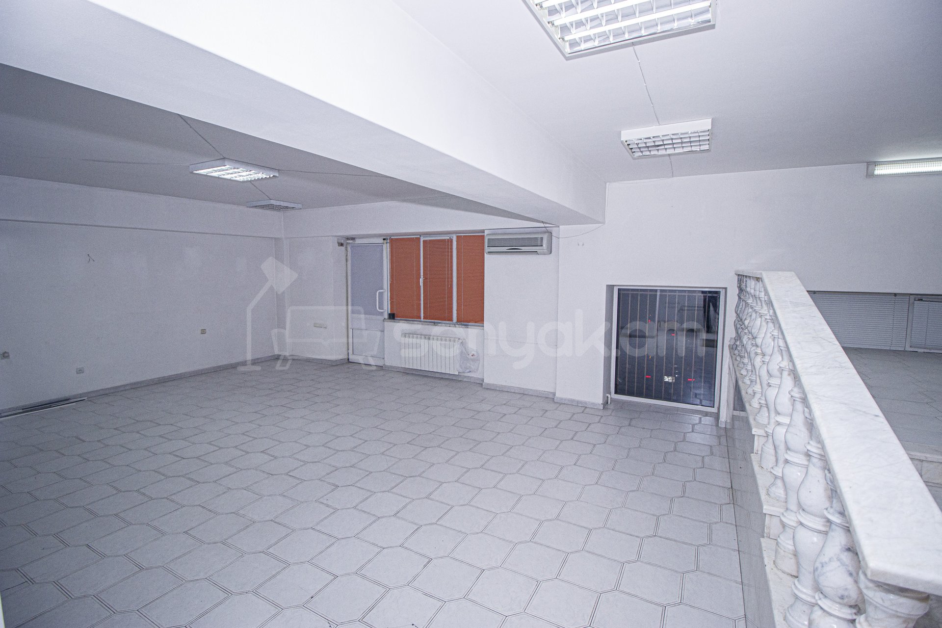 Նորակառույց Օֆիսային Տարածք, 100քմ