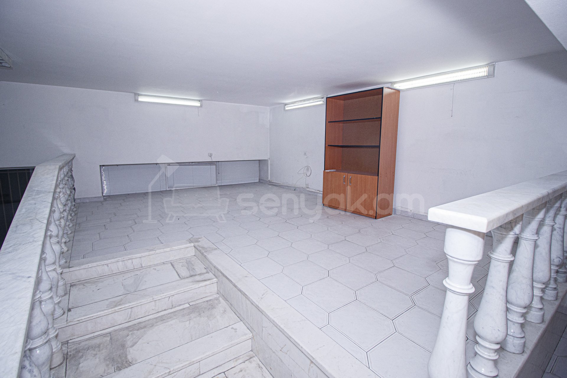 Նորակառույց Օֆիսային Տարածք, 100քմ