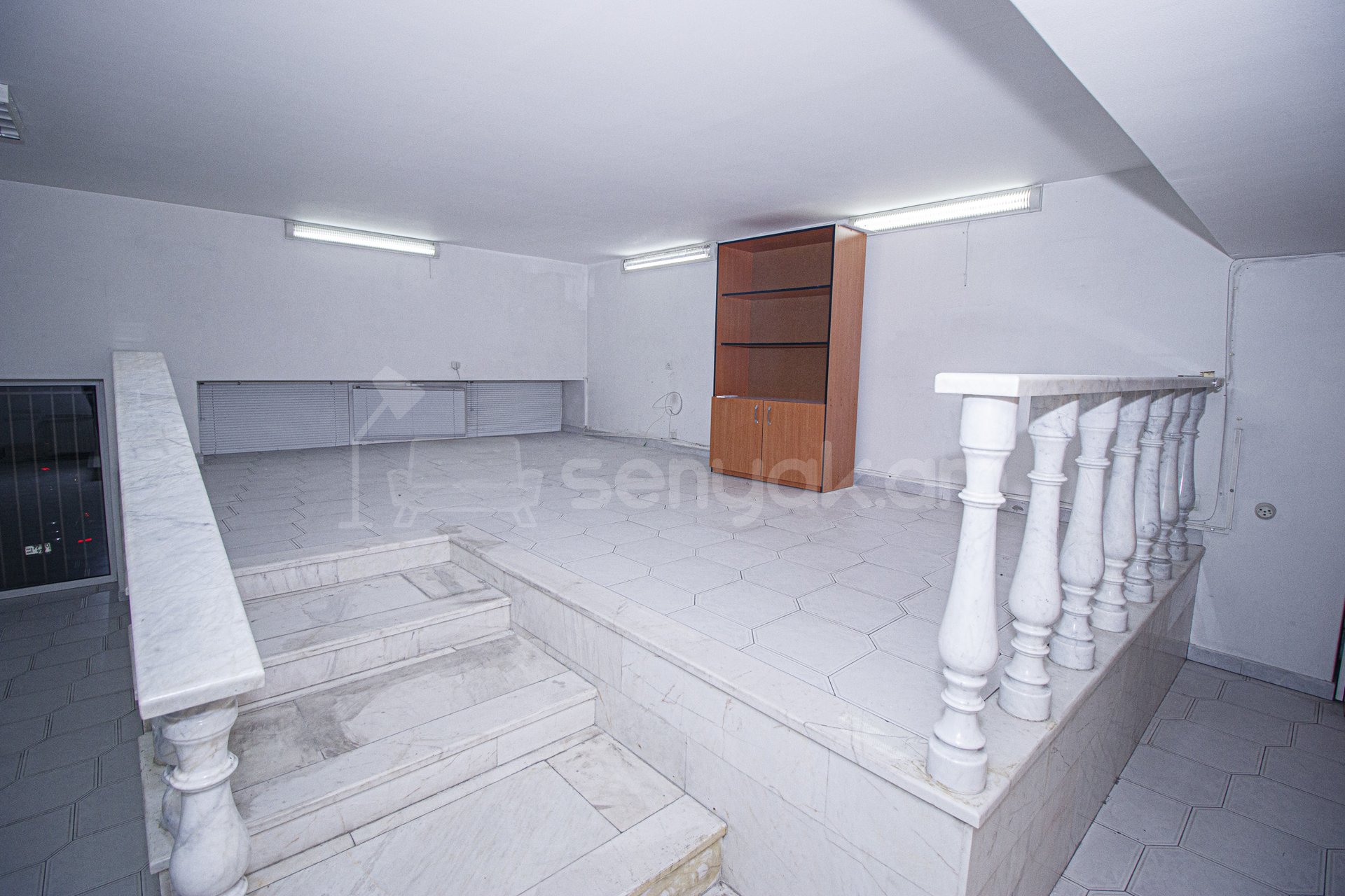 Նորակառույց Օֆիսային Տարածք, 100քմ