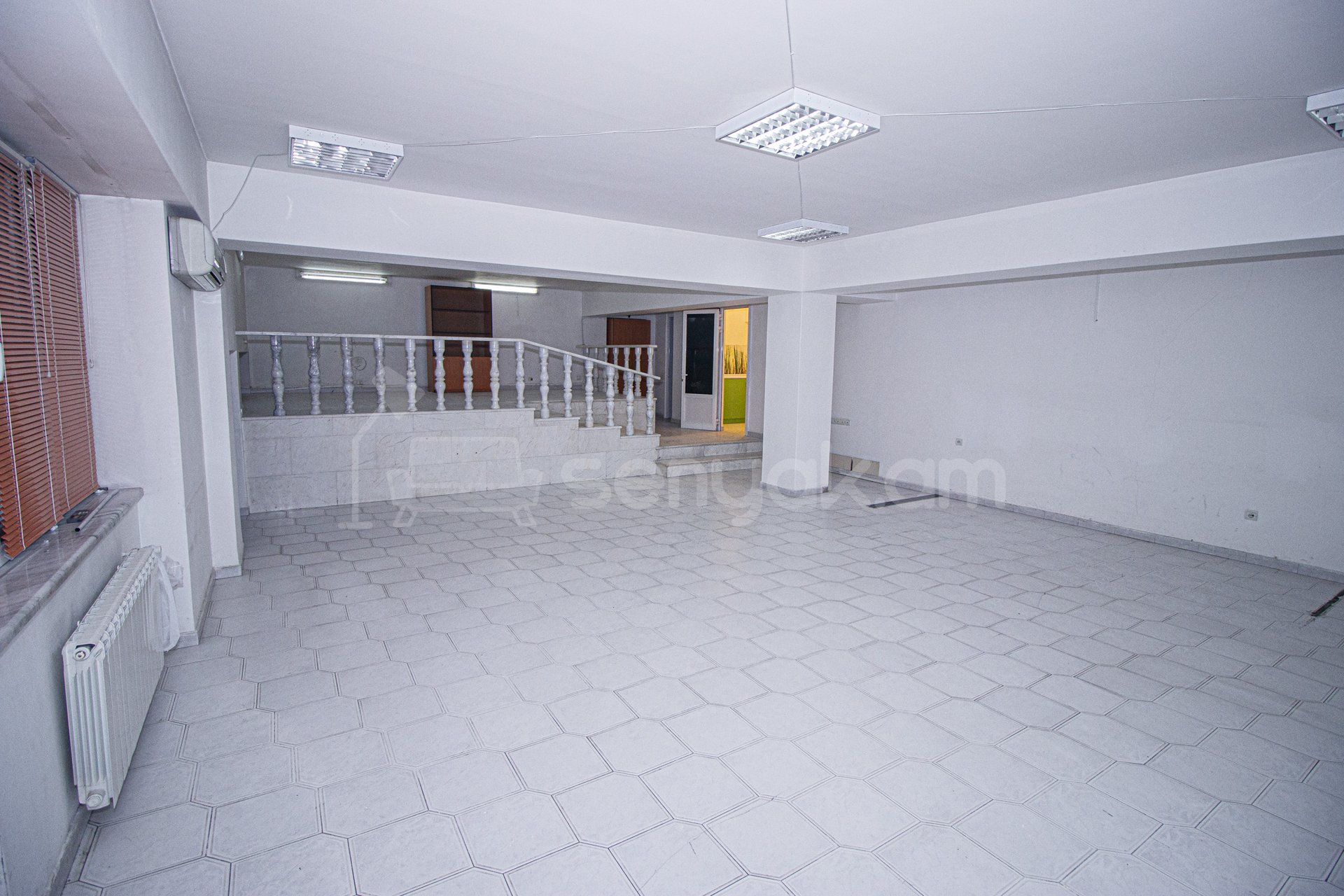 Նորակառույց Օֆիսային Տարածք, 100քմ