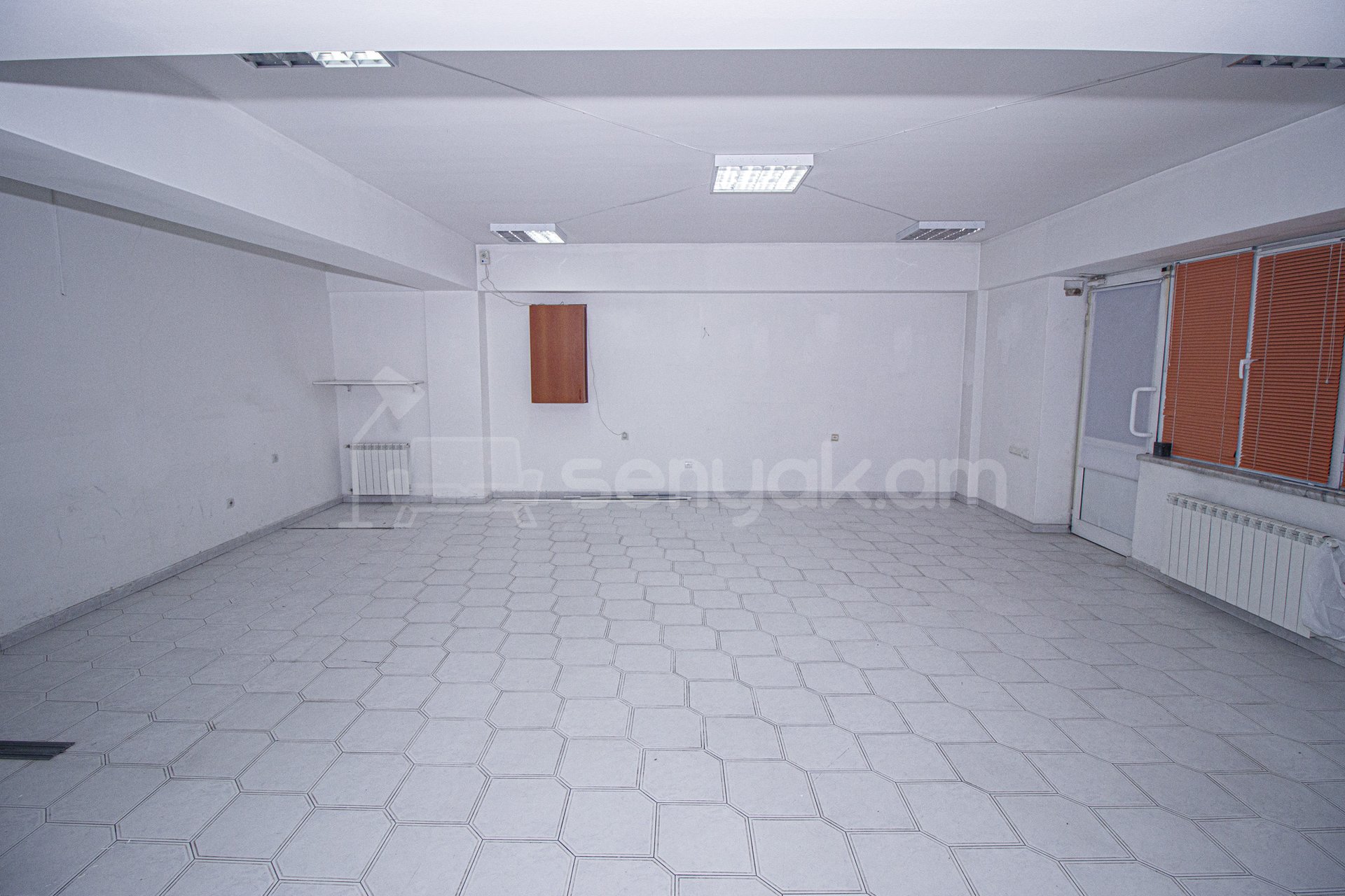 Նորակառույց Օֆիսային Տարածք, 100քմ