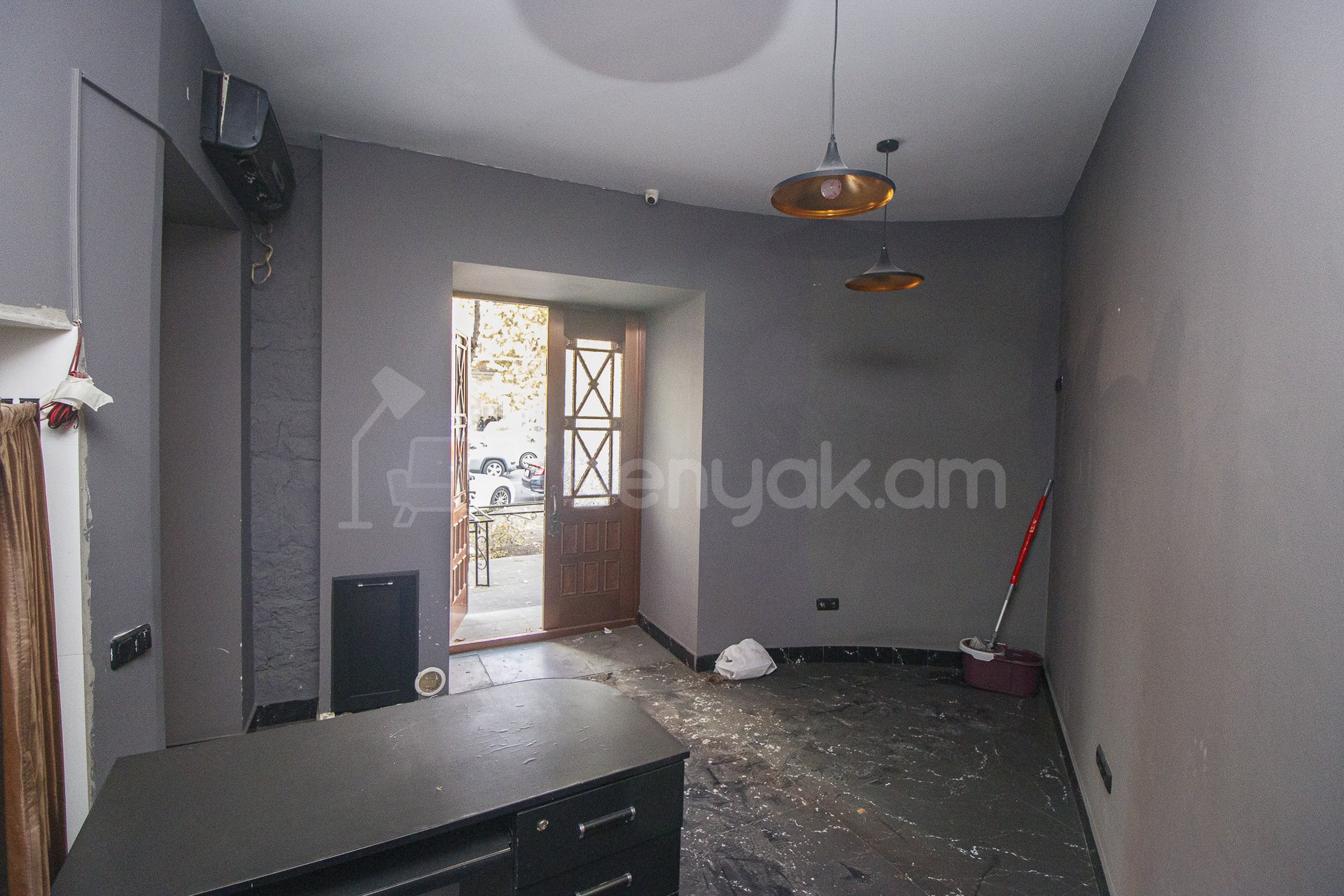 Սպասարկման Տարածք, 200քմ, Կապիտալ Վերանորոգված