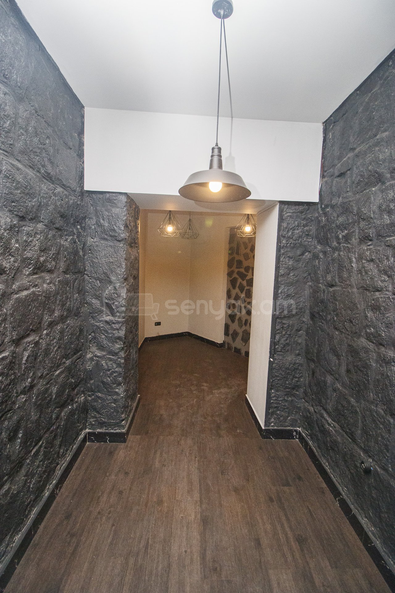 Սպասարկման Տարածք, 200քմ, Կապիտալ Վերանորոգված