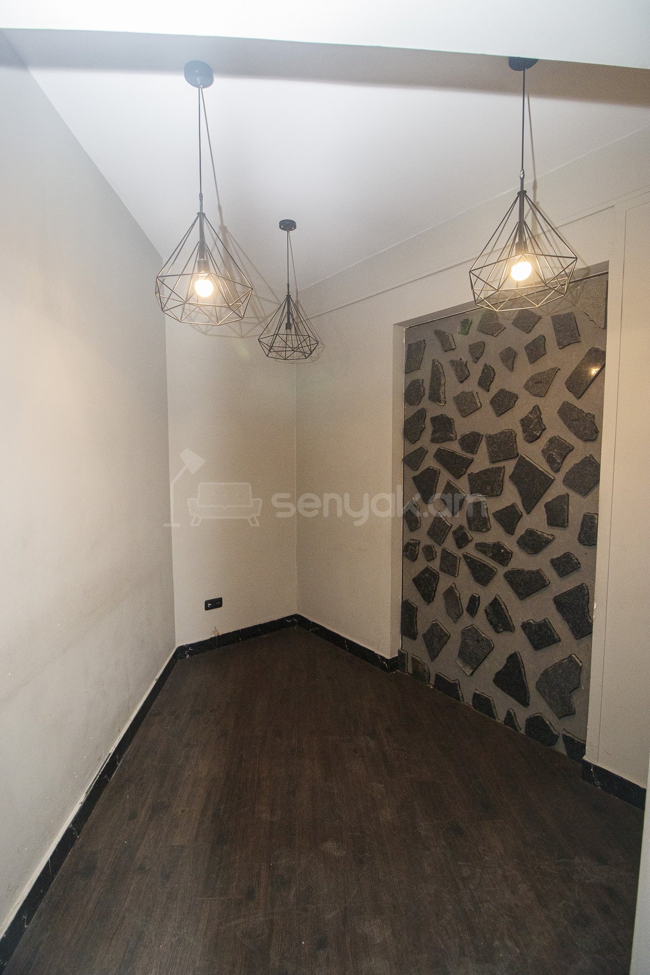 Սպասարկման Տարածք, 200քմ, Կապիտալ Վերանորոգված