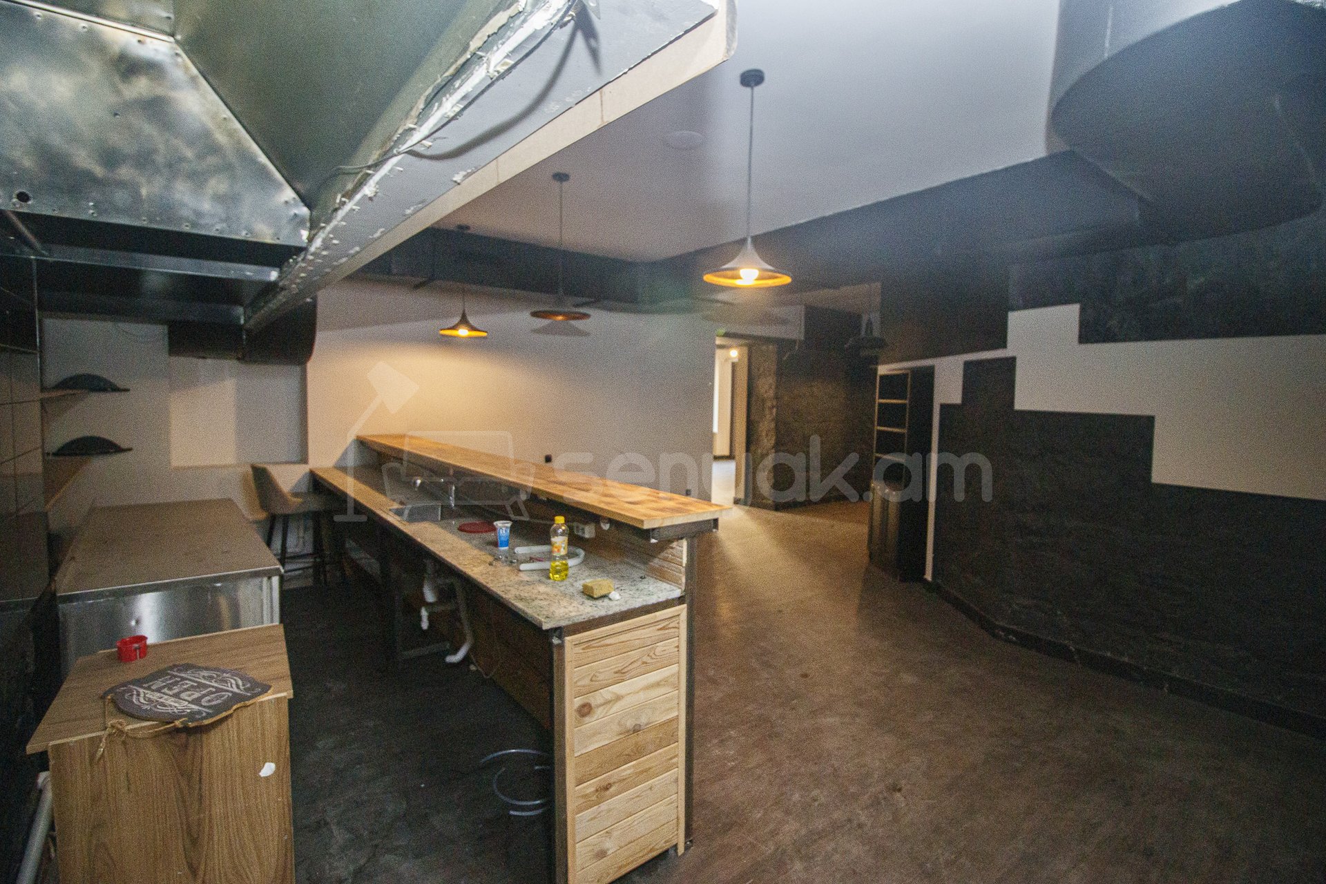 Սպասարկման Տարածք, 200քմ, Կապիտալ Վերանորոգված